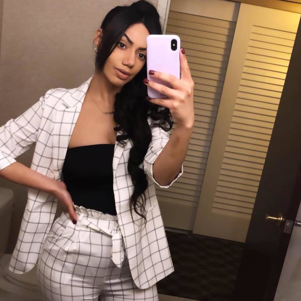 Meet your Posher, Gabrielle